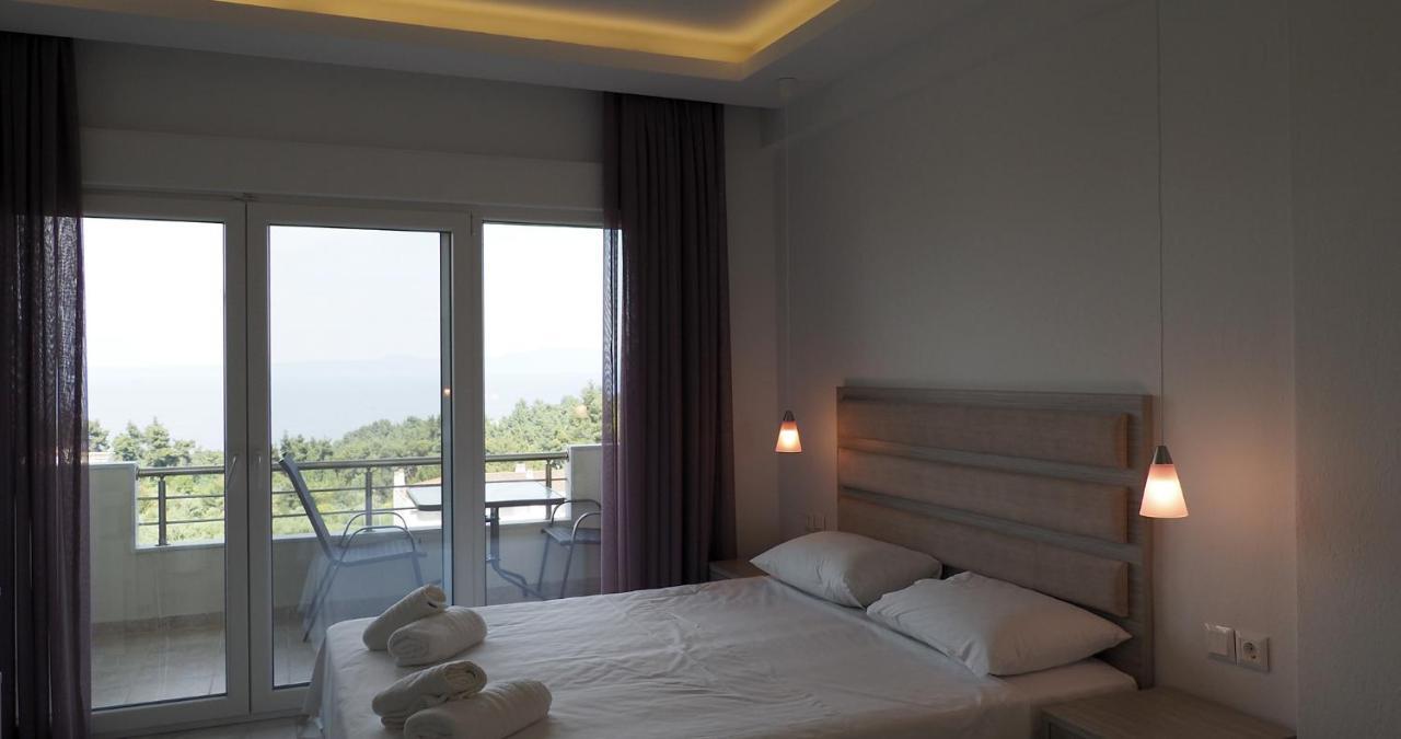 Valiant Sea Aparthotel Kriopigi Exterior photo